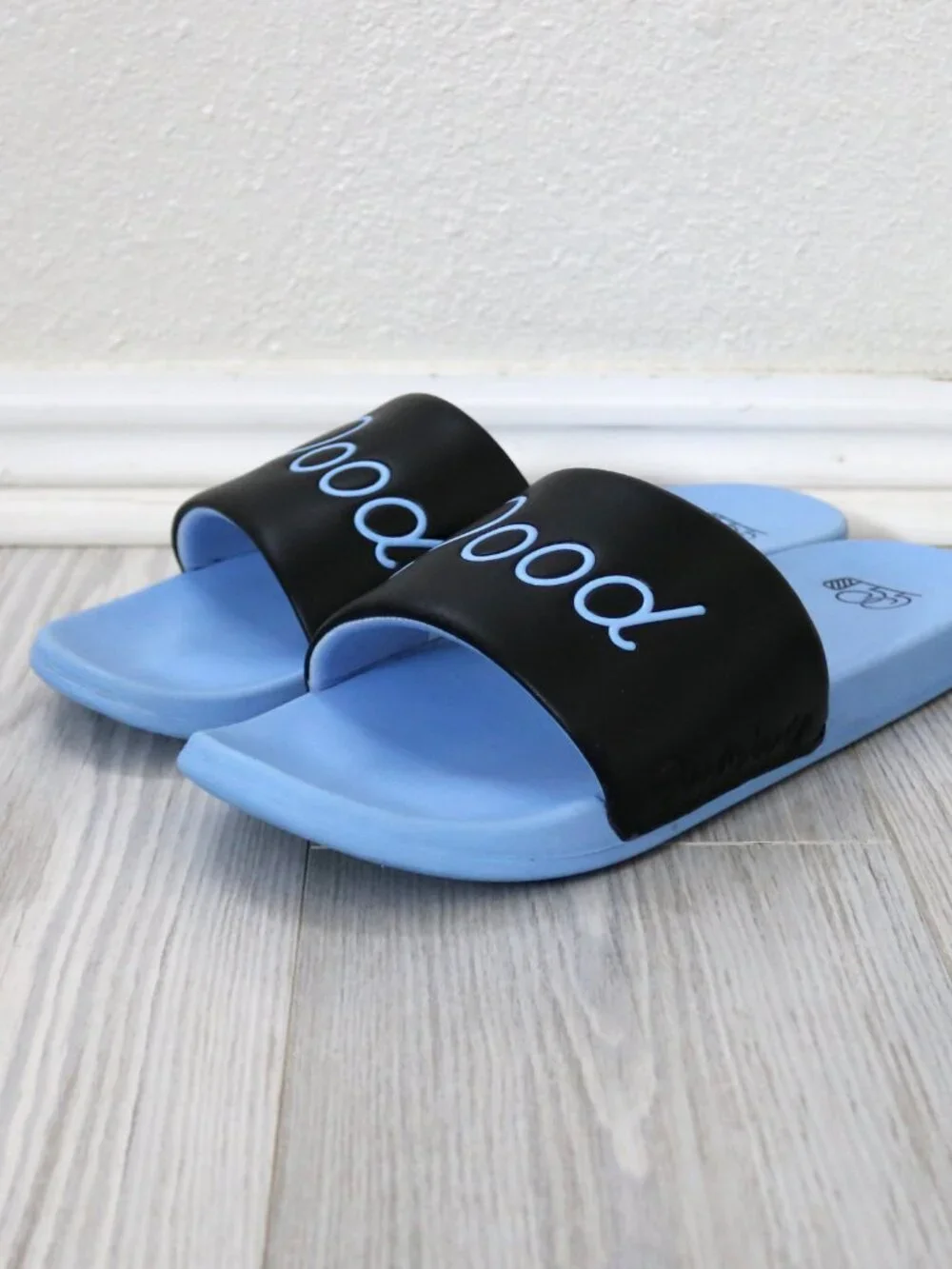 Good Good Fighting for Par Men's 12 Blue Black Golf Slides Summer Resortwear